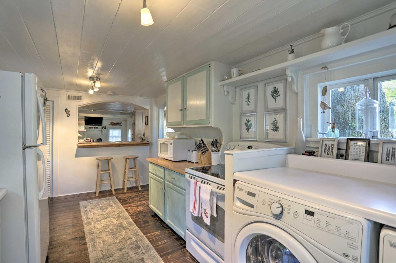 Coastal, Walkable Home In Historic Southport! Экстерьер фото