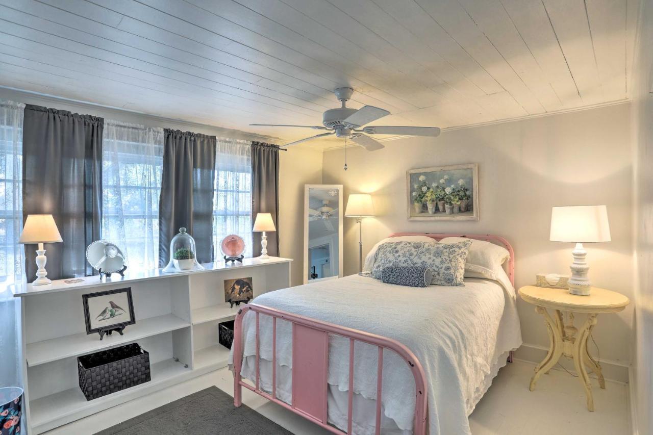 Coastal, Walkable Home In Historic Southport! Экстерьер фото